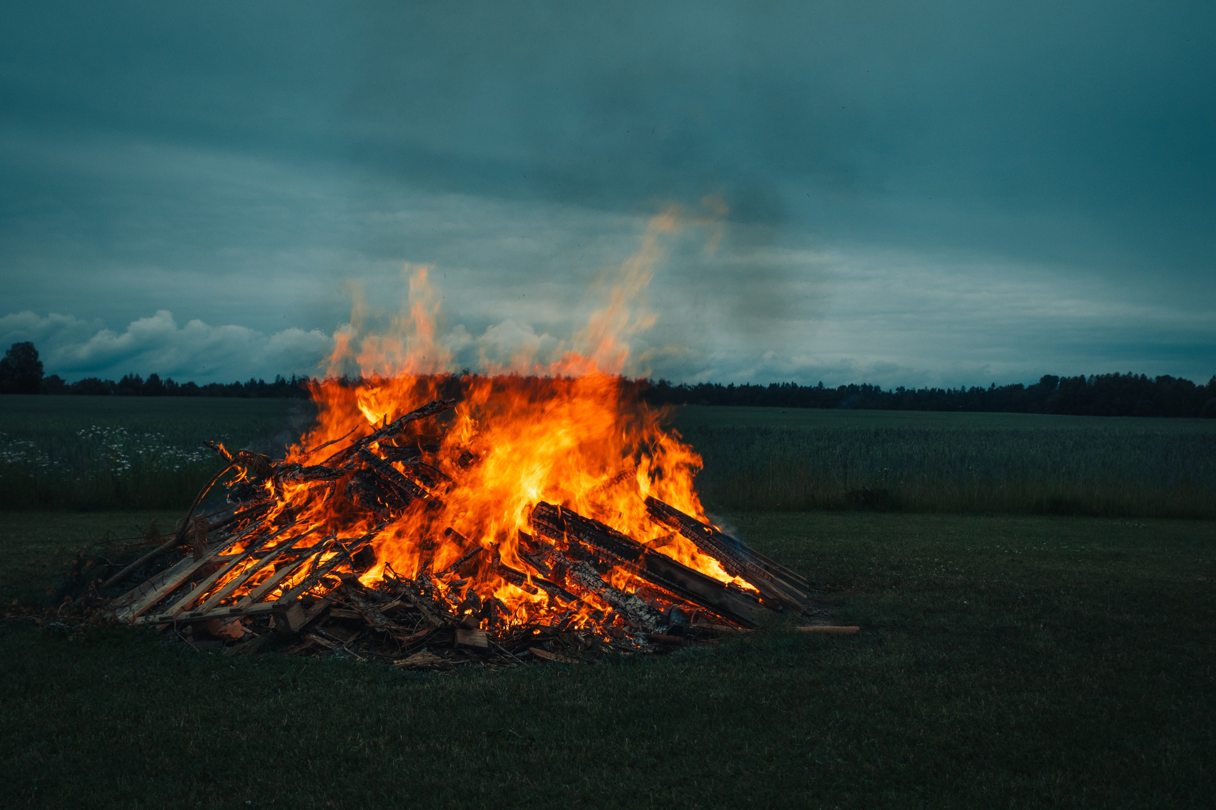 Juhannuksen poikkeusaikataulu